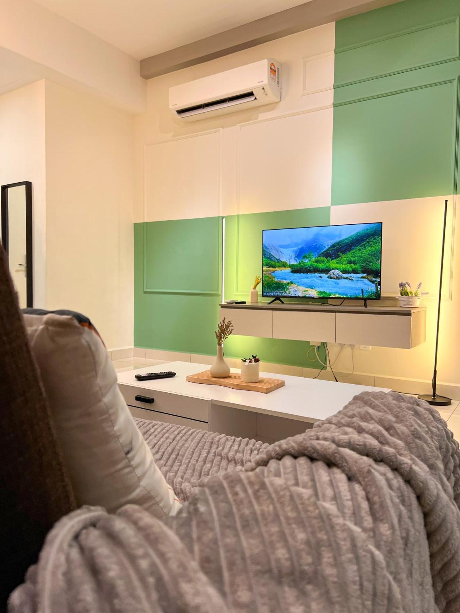 קואלה לומפור Modern Suites At Arte Mont Kiara By Iconique מראה חיצוני תמונה