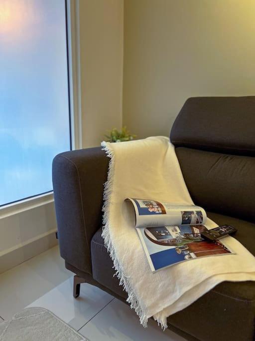 קואלה לומפור Modern Suites At Arte Mont Kiara By Iconique מראה חיצוני תמונה